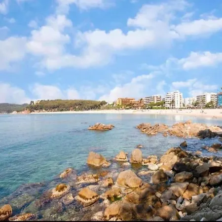 Seahomes Vacations - Coral Sun In Fenals Apartman