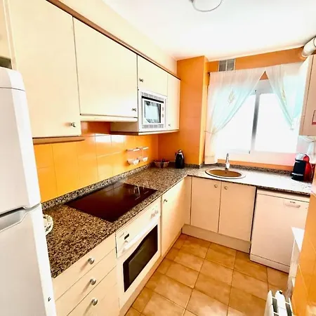 Seahomes Vacations - Coral Sun In Fenals Apartman Lloret de Mar